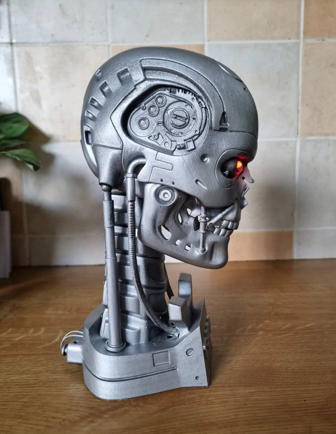 T-800